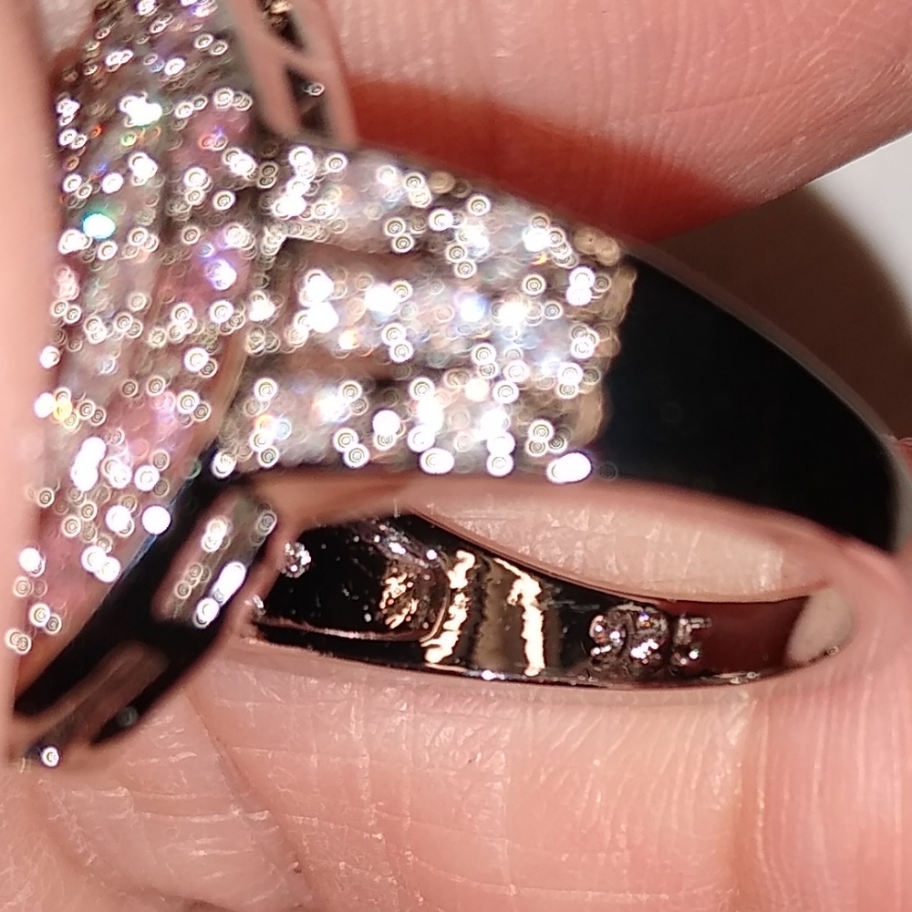 COPY - NWT PINK & WHITE SAPHIRE RING - Picture 7 of 8